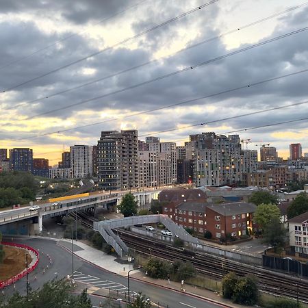 London Excel Cosy Apartment With Balcony & River View Close To O2 Arena, Cable Car, City Hall Exterior foto